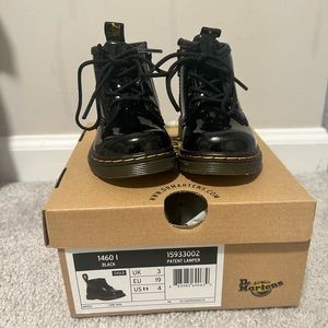 Patent infant dr martens